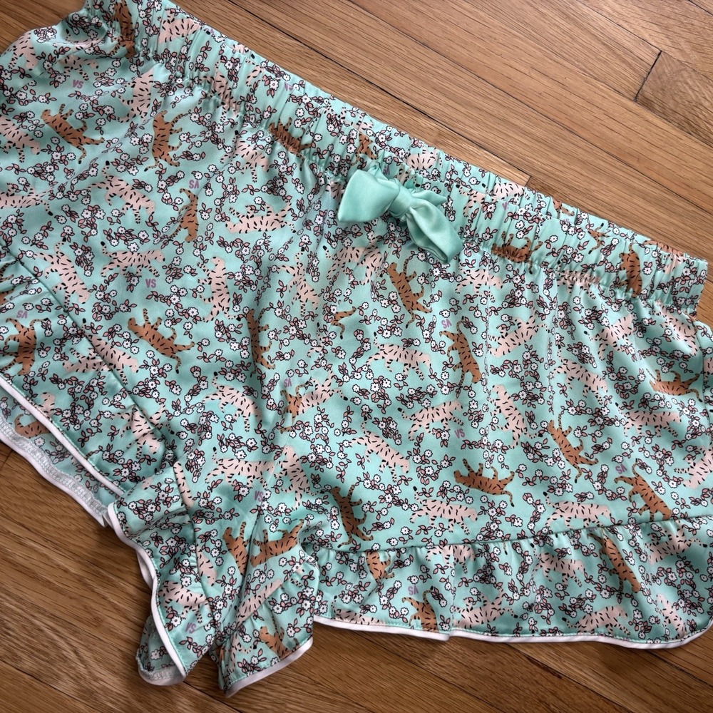 Victorias Secret Satin Mint Tiger Floral Print Ruffle Sleep Shorts Womens Large